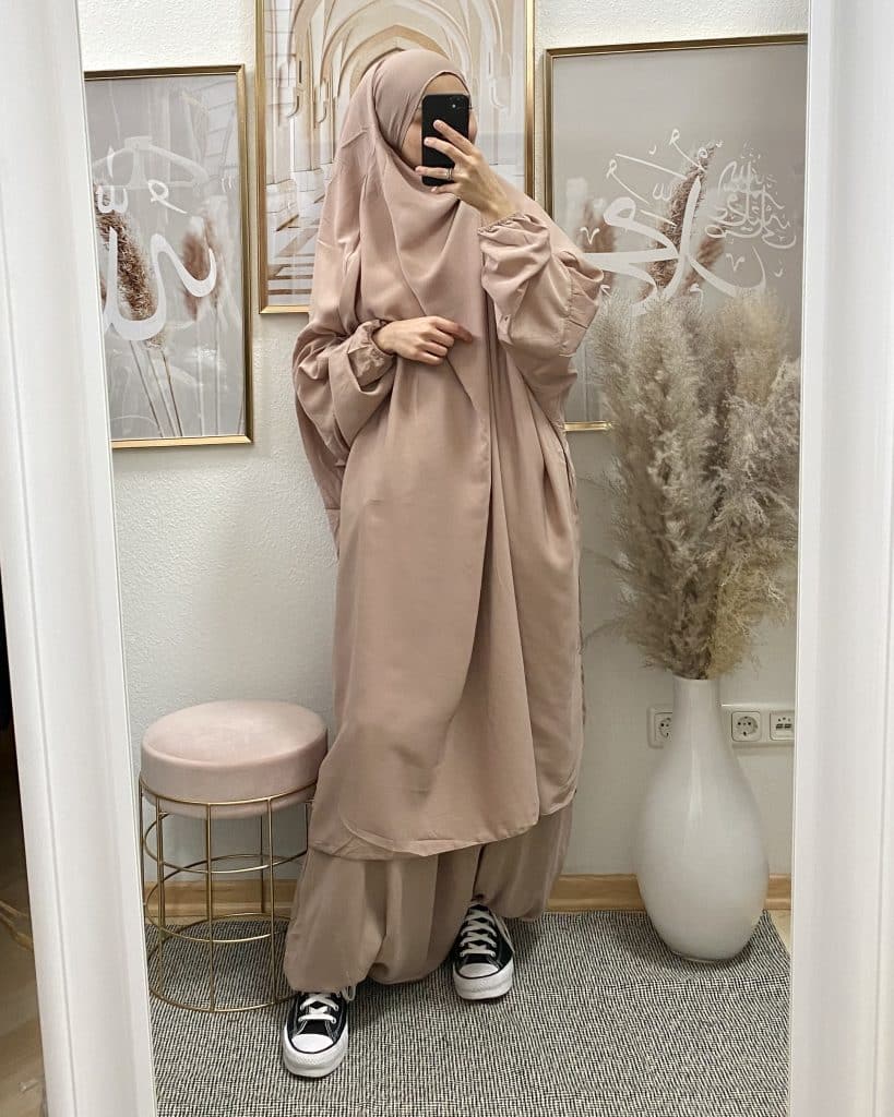 Khimar Set Rock Hose Islamische Kleidung Muslim Fashion City Abaya